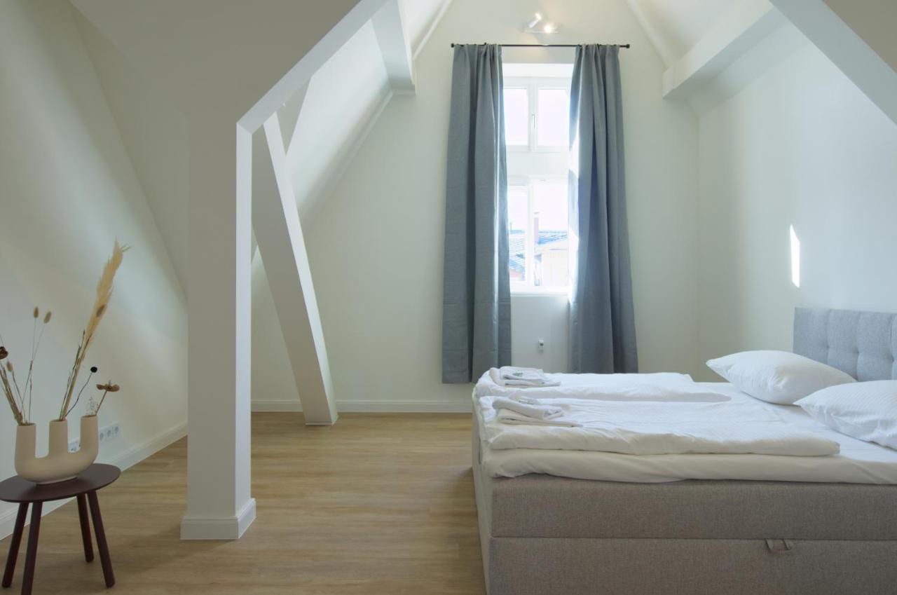 Vonbehling Boutique Apt. - Blick Ueber Die Daecher Wiesbaden Exterior foto